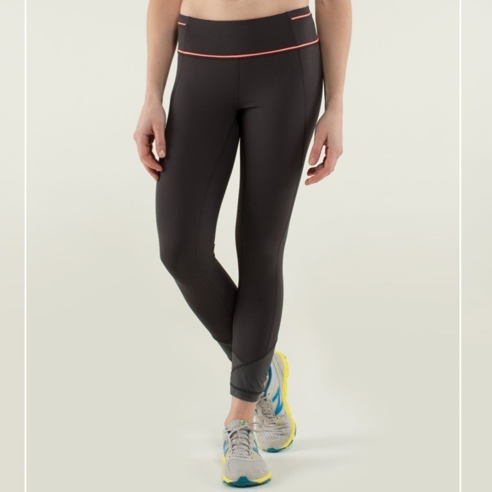 Lululemon Pace Queen Tight 7/8 Length Gray & Pink Leggings Size 2